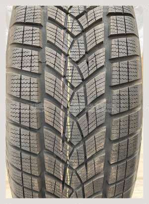 Goodyear Ultra Grip Ice SUV 265/60 R18 114T